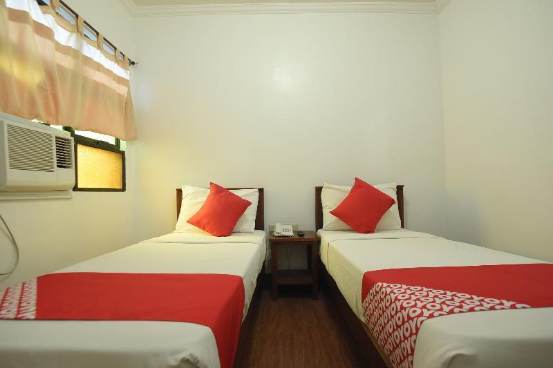 Reddoorz Plus At Balai Sofia Bed & Breakfast Batangas Talisay  Exterior photo