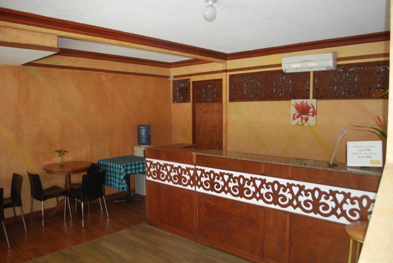 Reddoorz Plus At Balai Sofia Bed & Breakfast Batangas Talisay  Exterior photo
