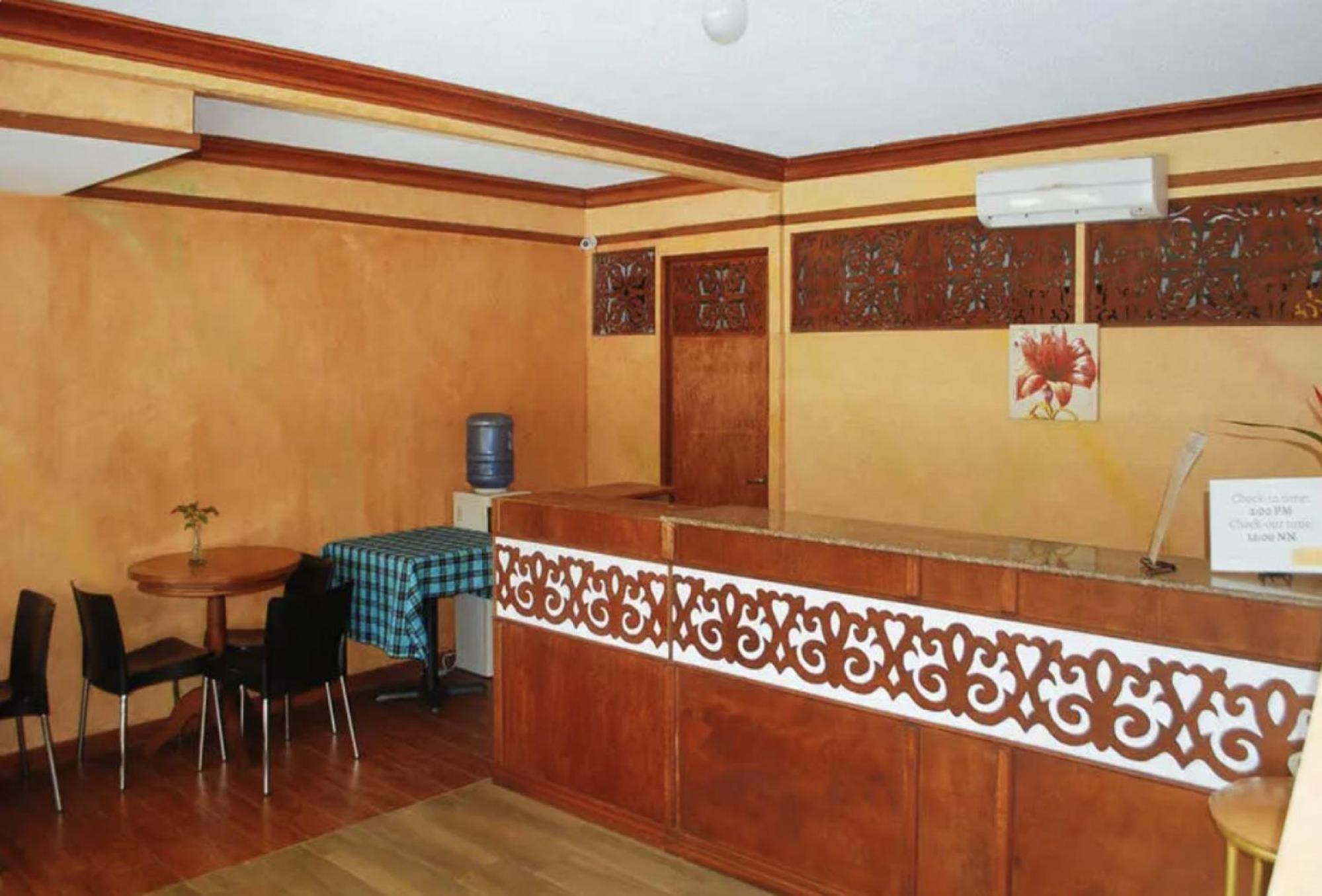Reddoorz Plus At Balai Sofia Bed & Breakfast Batangas Talisay  Exterior photo