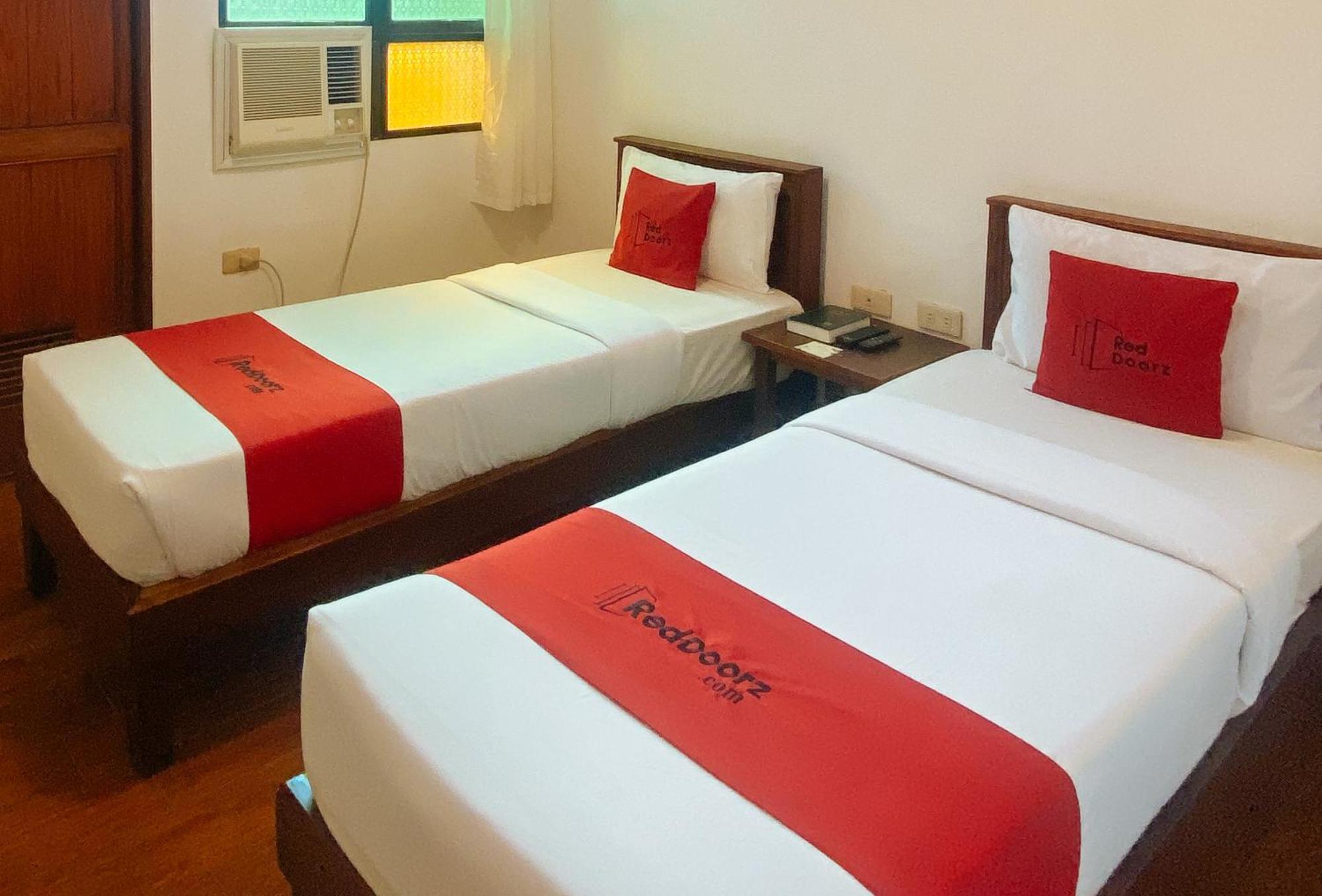 Reddoorz Plus At Balai Sofia Bed & Breakfast Batangas Talisay  Exterior photo
