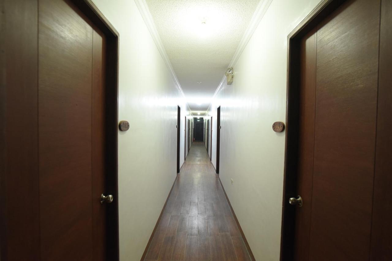 Reddoorz Plus At Balai Sofia Bed & Breakfast Batangas Talisay  Exterior photo