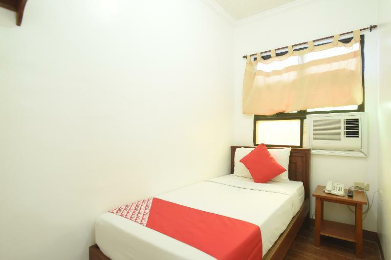 Reddoorz Plus At Balai Sofia Bed & Breakfast Batangas Talisay  Exterior photo